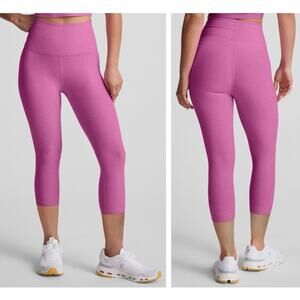 New Beyond Yoga Spacedye Walk And Talk High Waisted Capri Legging Sunvh Size XL